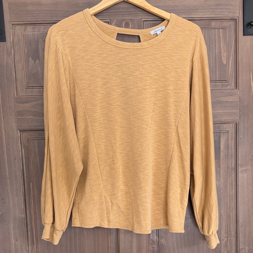 white birch boutique top L